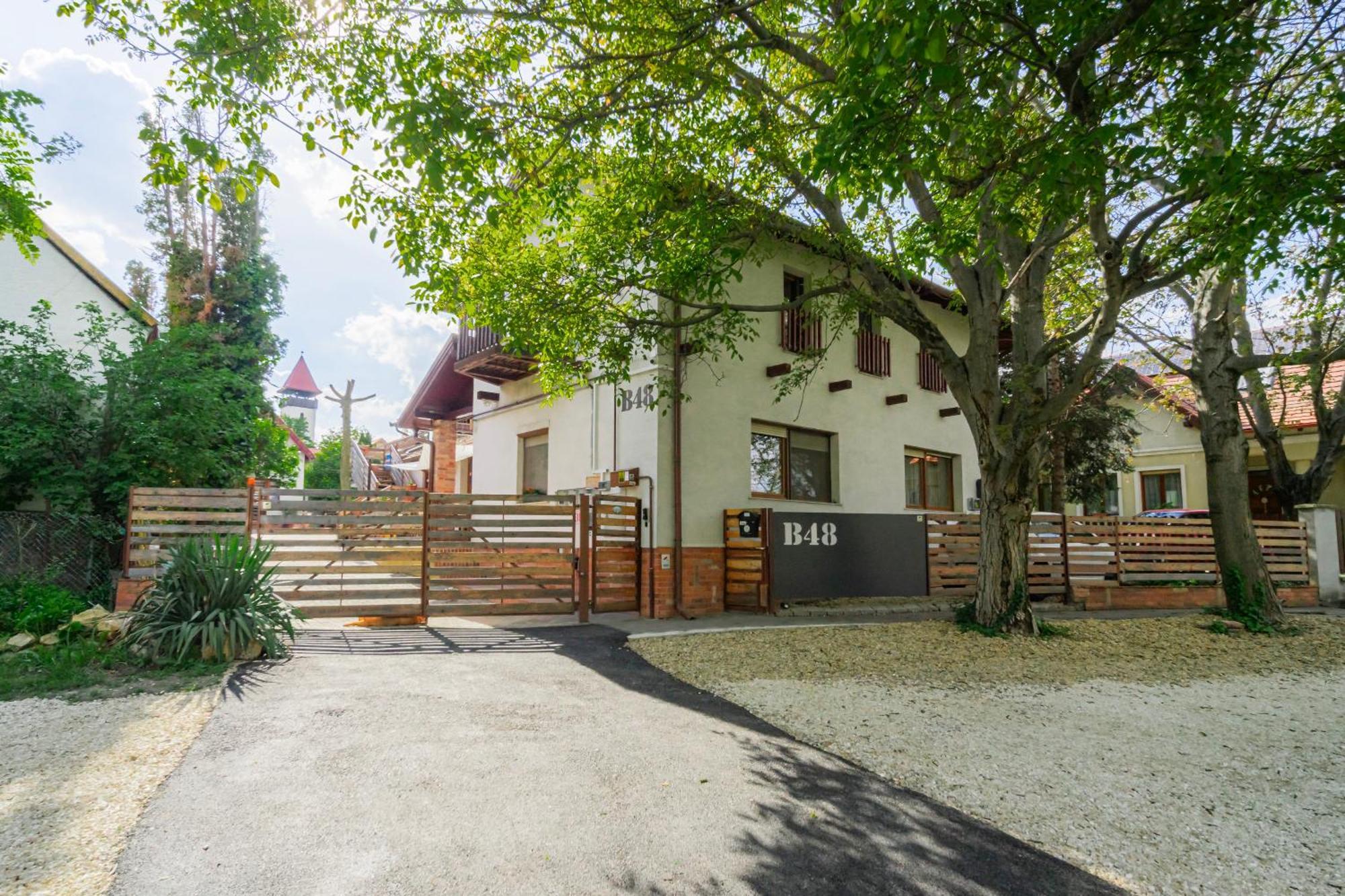 הוילה Törökbálint B48 Gardenhouse - A Zoeldben Kenyelmesen מראה חיצוני תמונה